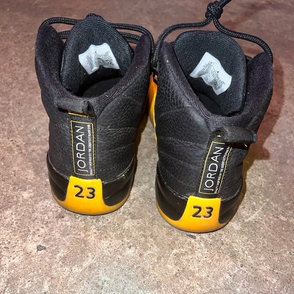 Jordan university gold 12s - Picture 2 of 4